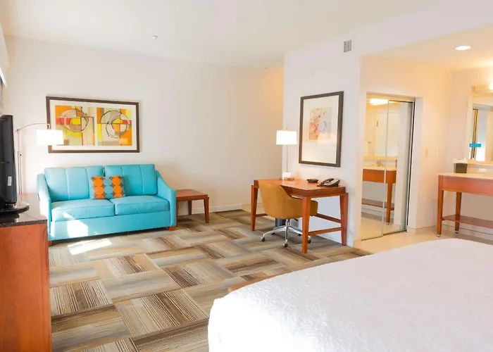 Hampton Inn & Suites Riverside/Corona East