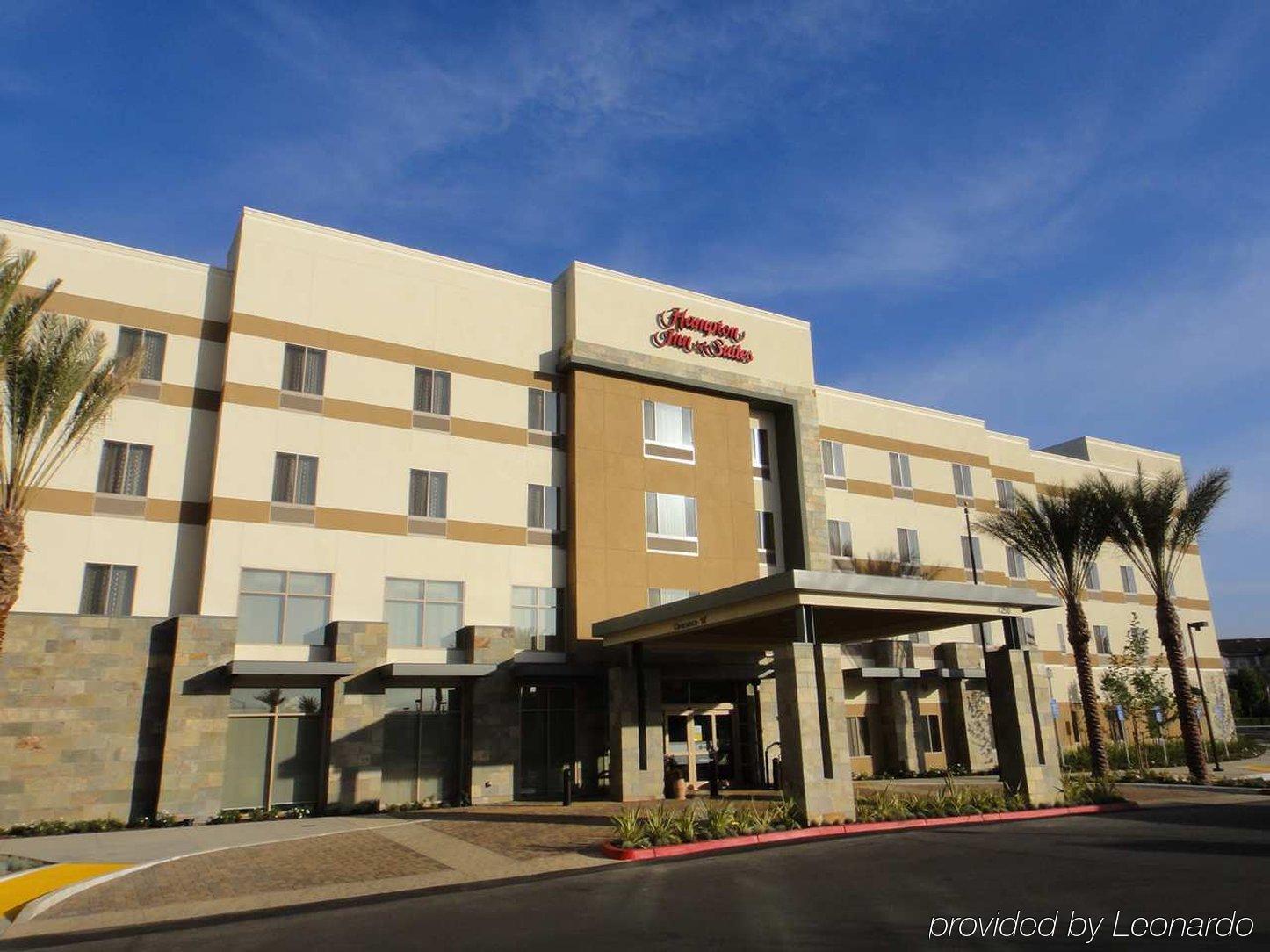 Hotel Hampton & Riverside/corona East