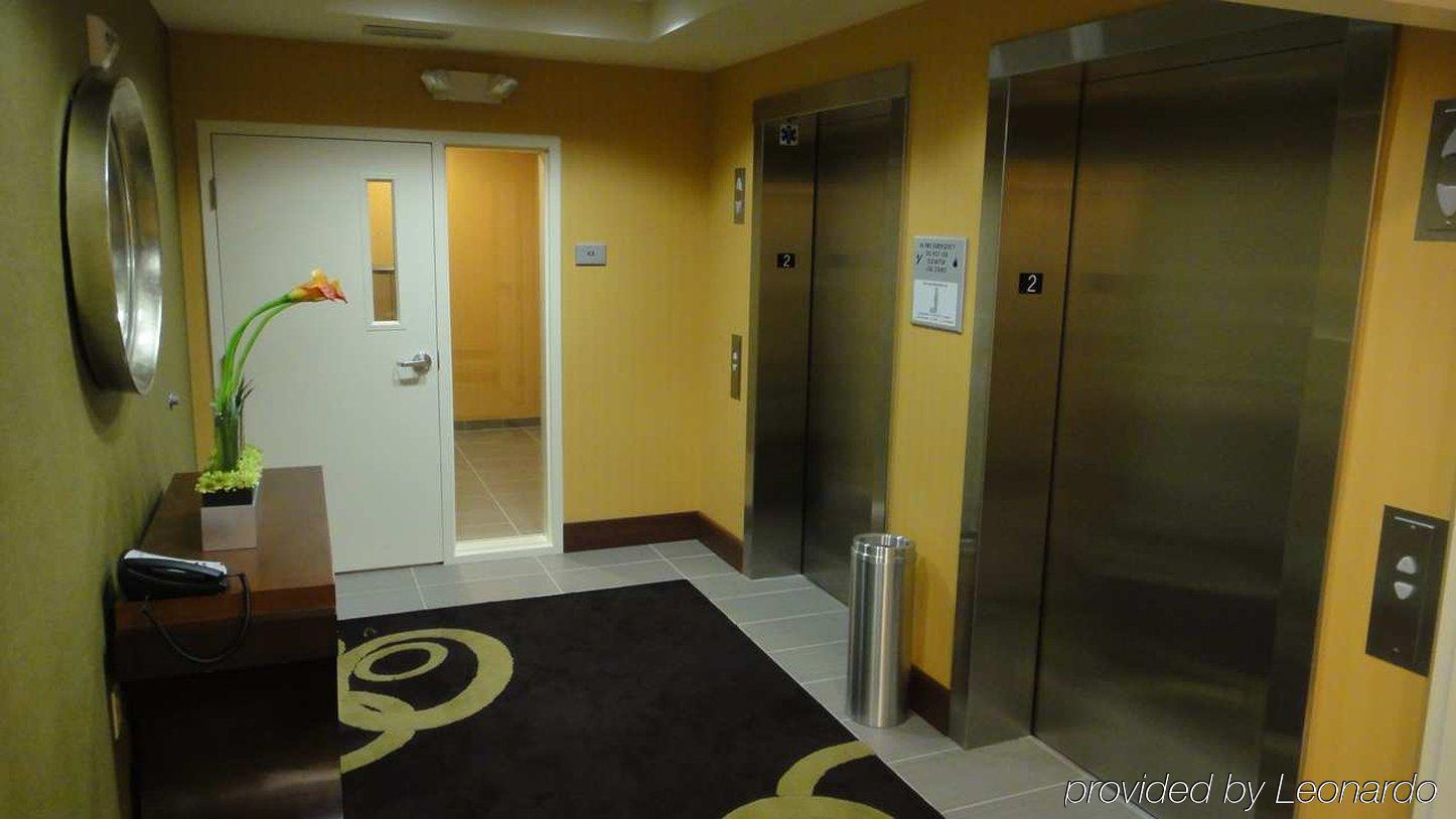 Hampton & Riverside/corona East Hotel 3*