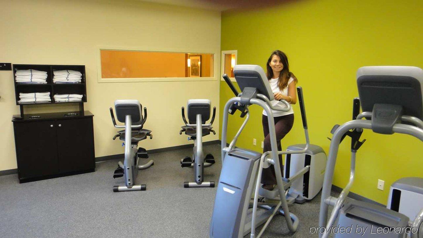 Hotel Hampton & Riverside/corona East 3*